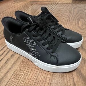 Skechers Slip-Ins Black and White/Silver Low-Top Sneakers